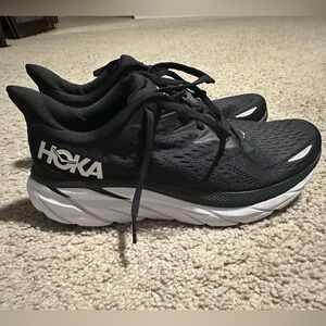 Women’s HOKA Clifton 8’s Shoes